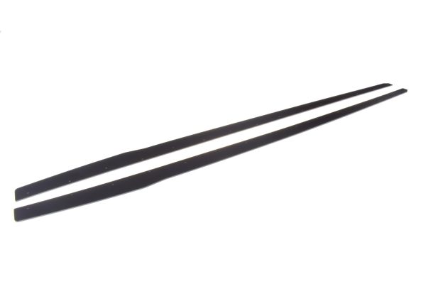 Audi RS3 8V Fl Sportback - Lâminas para Embaladeiras RACING V.1 | AU-RS3-8VF-CNC-SD1A | Produto Maxton Design distribuído por Unicartuning. Audi RS3 8V Fl Sportback - Lâminas para Embaladeiras RACING V.1 | AU-RS3-8VF-CNC-SD1A | Produto Maxton Design distribuído por Unicartuning.