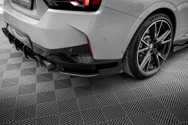 BMW 2 Coupé M240i G42 - Splitters traseiros | BM242MCNC-RSF1G | Produto Maxton Design distribuído por Unicartuning. BMW 2 Coupé M240i G42 - Splitters traseiros | BM242MCNC-RSF1G | Produto Maxton Design distribuído por Unicartuning.