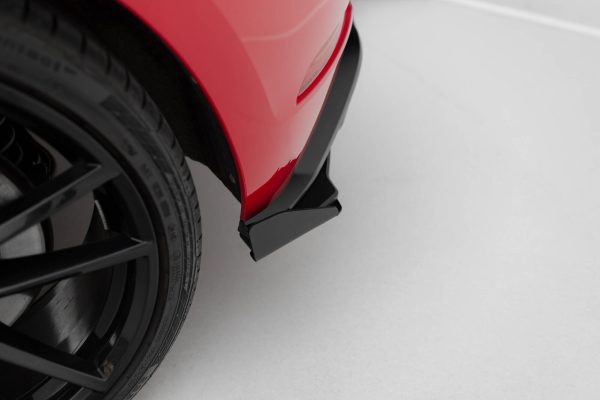 Volkswagen Golf 7 R / R-line (facelift) - Splitters traseiros | VWGO7FRCNC-RSF1G | Produto Maxton Design distribuído por Unicartuning. Volkswagen Golf 7 R / R-line (facelift) - Splitters traseiros | VWGO7FRCNC-RSF1G | Produto Maxton Design distribuído por Unicartuning.