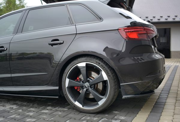 Audi RS3 8V Fl Sportback - Splitters laterais traseiros | AU-RS3-8VF-RSD1G | Produto Maxton Design distribuído por Unicartuning. Audi RS3 8V Fl Sportback - Splitters laterais traseiros | AU-RS3-8VF-RSD1G | Produto Maxton Design distribuído por Unicartuning.