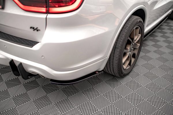 Dodge Durango RT Mk3 - Splitters laterais traseiros | DO-DU-3-RT-RSD1G | Produto Maxton Design distribuído por Unicartuning.