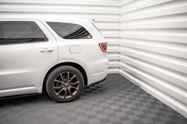 Dodge Durango RT Mk3 - Splitters laterais traseiros | DO-DU-3-RT-RSD1G | Produto Maxton Design distribuído por Unicartuning.