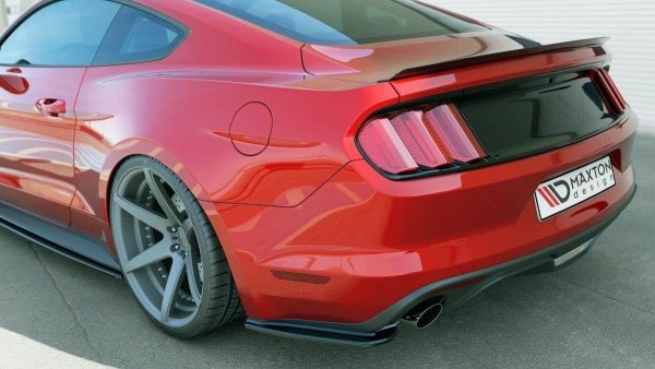 Ford Mustang Mk6 - Splitters laterais traseiros | FO-MU-6-RSD1G | Produto Maxton Design distribuído por Unicartuning.