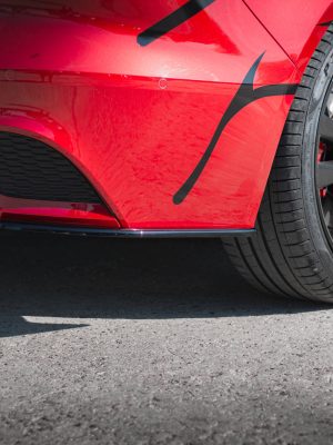 Jaguar Xe R-dynamic X760 (facelift) - Splitters laterais traseiros | JA-XE-1F-RDYNAMIC-RSD1G | Produto Maxton Design distribuído por Unicartuning.