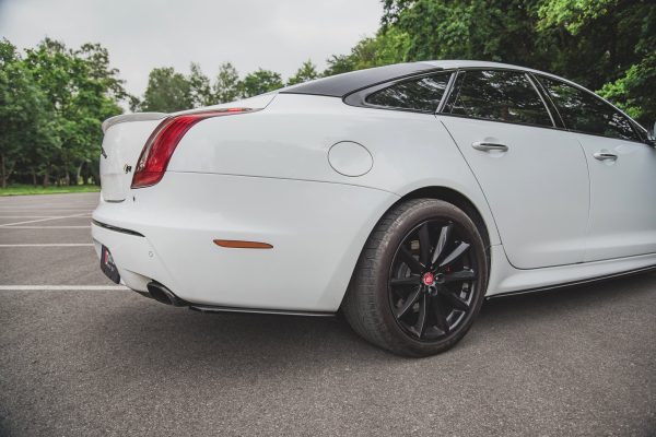 Jaguar Xj R-Sport X351 (facelift) - Splitters laterais traseiros | JA-XJ-4-RSD1G | Produto Maxton Design distribuído por Unicartuning. Jaguar Xj R-Sport X351 (facelift) - Splitters laterais traseiros | JA-XJ-4-RSD1G | Produto Maxton Design distribuído por Unicartuning.