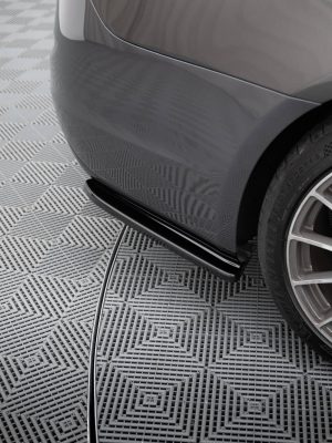 Maserati Quattroport e Mk6 - Splitters laterais traseiros | MS-QP-6-RSD1G | Produto Maxton Design distribuído por Unicartuning. Maserati Quattroport e Mk6 - Splitters laterais traseiros | MS-QP-6-RSD1G | Produto Maxton Design distribuído por Unicartuning.
