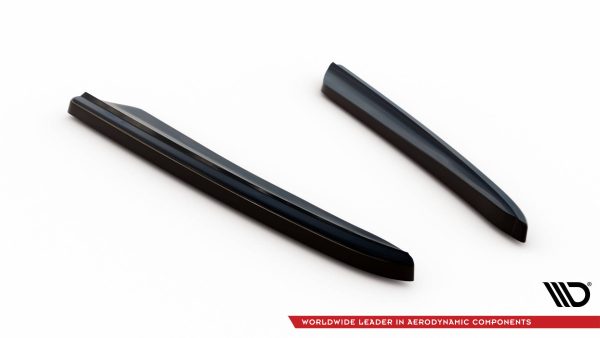 Mercedes-Benz C219 - Splitters laterais traseiros | ME-CLS-C219-RSD1G | Produto Maxton Design distribuído por Unicartuning. Mercedes-Benz C219 - Splitters laterais traseiros | ME-CLS-C219-RSD1G | Produto Maxton Design distribuído por Unicartuning.