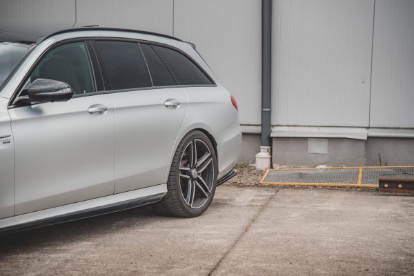 Mercedes-Benz E63 AMG Estate/sedan S213/w213 - Splitters laterais traseiros | ME-E-213-63-ES-RSD1G | Produto Maxton Design distribuído por Unicartuning.