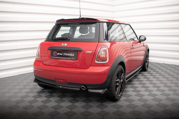 Mini One R56 - Splitters laterais traseiros | MC-ONE-2-RSD1G | Produto Maxton Design distribuído por Unicartuning.
