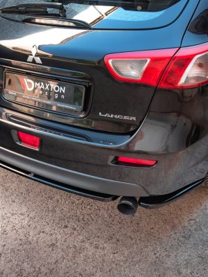 Mitsubishi Lancer Mk8 - Splitters laterais traseiros | MI-LA-8-SB-RSD1G | Produto Maxton Design distribuído por Unicartuning. Mitsubishi Lancer Mk8 - Splitters laterais traseiros | MI-LA-8-SB-RSD1G | Produto Maxton Design distribuído por Unicartuning.