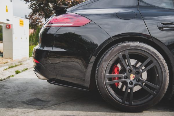 Porsche Panamera Turbo 970 (facelift) - Splitters laterais traseiros | PO-PA-970-T-RSD1G | Produto Maxton Design distribuído por Unicartuning. Porsche Panamera Turbo 970 (facelift) - Splitters laterais traseiros | PO-PA-970-T-RSD1G | Produto Maxton Design distribuído por Unicartuning.