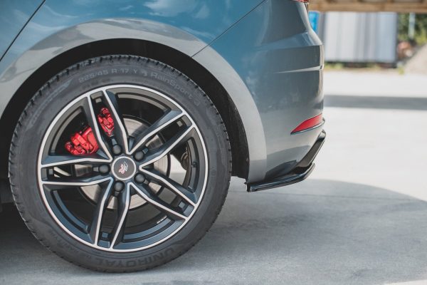 Seat Leon III - Splitters laterais traseiros | SE-LE-3F-FR-RSD1G | Produto Maxton Design distribuído por Unicartuning. Seat Leon III - Splitters laterais traseiros | SE-LE-3F-FR-RSD1G | Produto Maxton Design distribuído por Unicartuning.