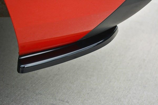Skoda Rapid - Splitters laterais traseiros | SK-RA-1-SB-RSD1G | Produto Maxton Design distribuído por Unicartuning.