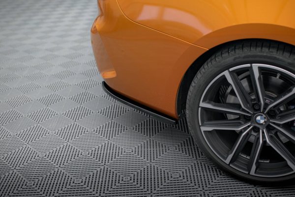 BMW 4 M440i G22 / G23 / G22 (facelift) / G23 (facelift) - Splitters laterais traseiros V.1 | BM-4-G22-MPACK-RSD3G | Produto Maxton Design distribuído por Unicartuning. BMW 4 M440i G22 / G23 / G22 (facelift) / G23 (facelift) - Splitters laterais traseiros V.1 | BM-4-G22-MPACK-RSD3G | Produto Maxton Design distribuído por Unicartuning.