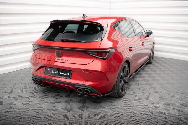 Cupra Leon Hatchback Mk1 - Splitters laterais traseiros V.1 | CU-LE-1-RSD1G | Produto Maxton Design distribuído por Unicartuning. Cupra Leon Hatchback Mk1 - Splitters laterais traseiros V.1 | CU-LE-1-RSD1G | Produto Maxton Design distribuído por Unicartuning.