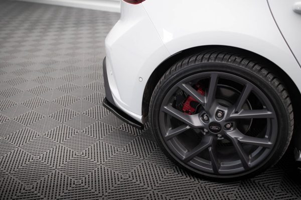Ford Focus Hatchback ST Mk4 - Splitters laterais traseiros V.1 | FO-FO-4-ST-RSD1G | Produto Maxton Design distribuído por Unicartuning. Ford Focus Hatchback ST Mk4 - Splitters laterais traseiros V.1 | FO-FO-4-ST-RSD1G | Produto Maxton Design distribuído por Unicartuning.