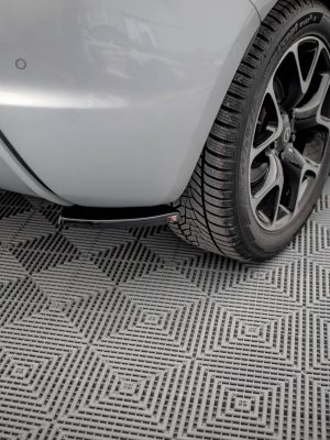 Opel Astra GTC OPC-line J - Splitters laterais traseiros V.1 | OP-AS-J-GTC-OPCLINE-RSD1G | Produto Maxton Design distribuído por Unicartuning. Opel Astra GTC OPC-line J - Splitters laterais traseiros V.1 | OP-AS-J-GTC-OPCLINE-RSD1G | Produto Maxton Design distribuído por Unicartuning.