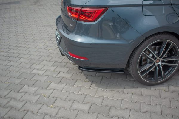 Seat Leon Cupra Mk3 Fl Sportstourer - Splitters laterais traseiros V.1 | SE-LE-3F-CU-ST-RSD1G | Produto Maxton Design distribuído por Unicartuning. Seat Leon Cupra Mk3 Fl Sportstourer - Splitters laterais traseiros V.1 | SE-LE-3F-CU-ST-RSD1G | Produto Maxton Design distribuído por Unicartuning.