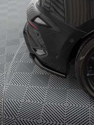 Audi RS3 Sportback 8Y - Splitters laterais traseiros V.2 | AU-RS3-8Y-RSD2G | Produto Maxton Design distribuído por Unicartuning. Audi RS3 Sportback 8Y - Splitters laterais traseiros V.2 | AU-RS3-8Y-RSD2G | Produto Maxton Design distribuído por Unicartuning.