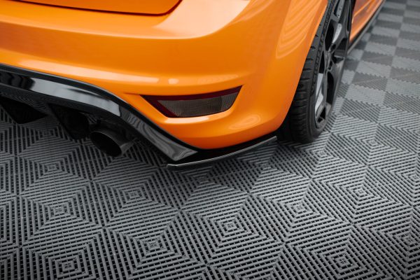 Ford Focus ST Mk2 Fl - Splitters laterais traseiros V.2 | FO-FO-2F-ST-RSD2G | Produto Maxton Design distribuído por Unicartuning. Ford Focus ST Mk2 Fl - Splitters laterais traseiros V.2 | FO-FO-2F-ST-RSD2G | Produto Maxton Design distribuído por Unicartuning.