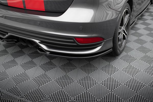 Ford Focus ST Mk3 (facelift) - Splitters laterais traseiros V.2 | FO-FO-3F-ST-RSD2G | Produto Maxton Design distribuído por Unicartuning. Ford Focus ST Mk3 (facelift) - Splitters laterais traseiros V.2 | FO-FO-3F-ST-RSD2G | Produto Maxton Design distribuído por Unicartuning.