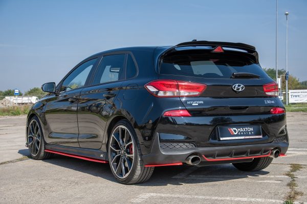 Hyundai I30 N Mk3 Hatchback - Splitters laterais traseiros V.2 | HY-I30-3-N-RSD2RED | Produto Maxton Design distribuído por Unicartuning. Hyundai I30 N Mk3 Hatchback - Splitters laterais traseiros V.2 | HY-I30-3-N-RSD2RED | Produto Maxton Design distribuído por Unicartuning.
