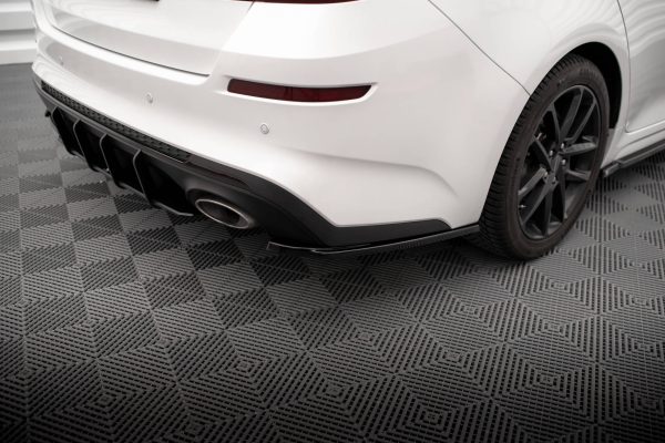 Kia Optima Mk4 (facelift) - Splitters laterais traseiros V.2 | KI-OP-2F-RSD2G | Produto Maxton Design distribuído por Unicartuning. Kia Optima Mk4 (facelift) - Splitters laterais traseiros V.2 | KI-OP-2F-RSD2G | Produto Maxton Design distribuído por Unicartuning.