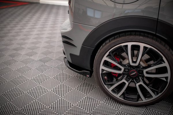 Mini Clubman S Mk2 (F54) JCW - Splitters laterais traseiros V.2 | MC-CM-2-S-JCW-RSD2G | Produto Maxton Design distribuído por Unicartuning.