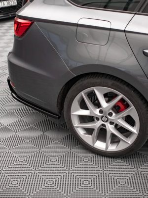 Seat Leon FR Sportstourer Mk3 - Splitters laterais traseiros V.2 | SE-LE-3-FR-ST-RSD2G | Produto Maxton Design distribuído por Unicartuning. Seat Leon FR Sportstourer Mk3 - Splitters laterais traseiros V.2 | SE-LE-3-FR-ST-RSD2G | Produto Maxton Design distribuído por Unicartuning.