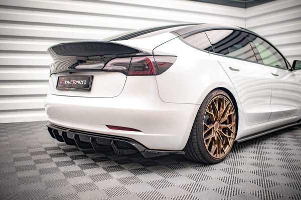 Tesla Model 3 / Model 3 Performance Mk1 / Mk1 (facelift) - Splitters laterais traseiros V.2 | TE-MODEL3-1-RSD2G | Produto Maxton Design distribuído por Unicartuning.