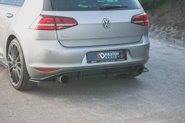 Volkswagen Golf R Mk7 - Splitters laterais traseiros V.2 | VW-GO-7-GTI-RSD2G | Produto Maxton Design distribuído por Unicartuning. Volkswagen Golf R Mk7 - Splitters laterais traseiros V.2 | VW-GO-7-GTI-RSD2G | Produto Maxton Design distribuído por Unicartuning.