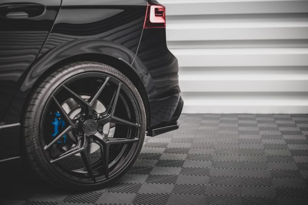 Volkswagen Golf R Mk8 - Splitters laterais traseiros V.2 | VW-GO-8-R-RSD2G | Produto Maxton Design distribuído por Unicartuning.