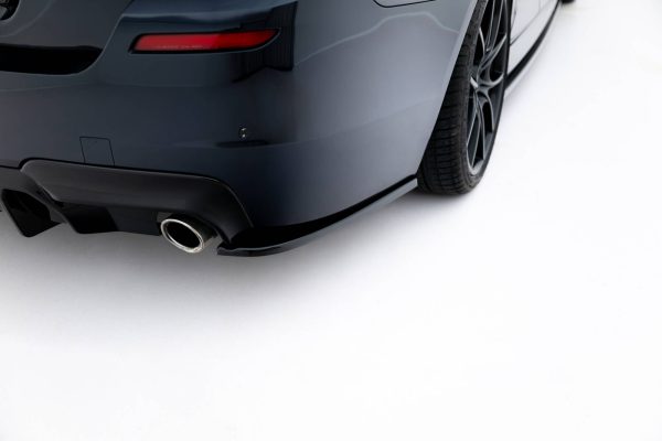 BMW M5 F10 - Splitters laterais traseiros V.3 | BM-5-10-MPACK-RSD3G | Produto Maxton Design distribuído por Unicartuning. BMW M5 F10 - Splitters laterais traseiros V.3 | BM-5-10-MPACK-RSD3G | Produto Maxton Design distribuído por Unicartuning.