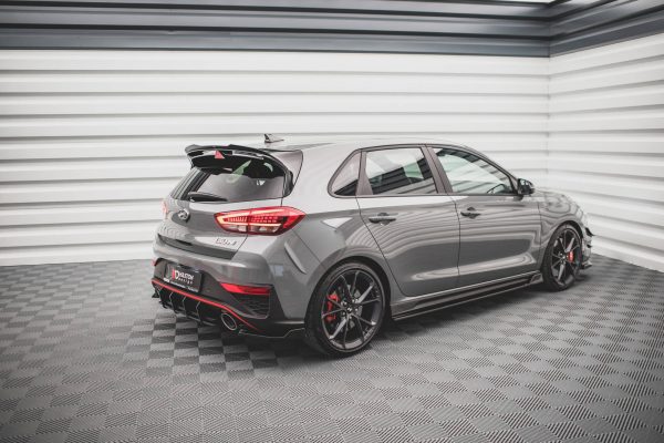 Hyundai I30 N Hatchback Mk3 (facelift) - Splitters laterais traseiros V.3 | HY-I30-3F-N-RSD3G | Produto Maxton Design distribuído por Unicartuning. Hyundai I30 N Hatchback Mk3 (facelift) - Splitters laterais traseiros V.3 | HY-I30-3F-N-RSD3G | Produto Maxton Design distribuído por Unicartuning.