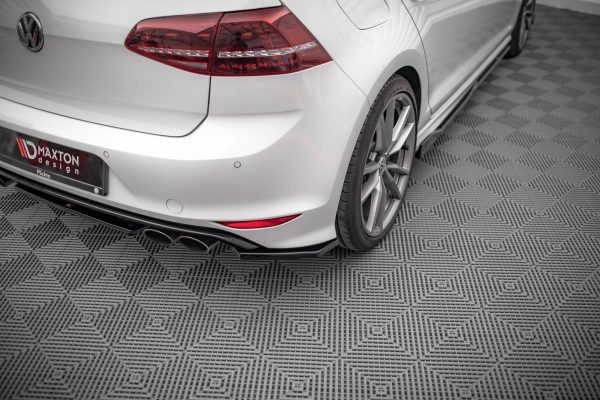 Volkswagen Golf R Mk7 - Splitters laterais traseiros V.3 | VW-GO-7-R-RSD3G | Produto Maxton Design distribuído por Unicartuning.