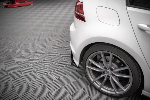 Volkswagen Golf R Mk7 - Splitters laterais traseiros V.3 | VW-GO-7-R-RSD3G | Produto Maxton Design distribuído por Unicartuning.