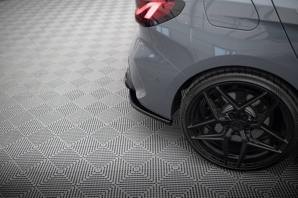 BMW 1 F40 Pack M/ M135i - Splitters laterais traseiros V.3 | BM-1-40-MPACK-RSD2G | Produto Maxton Design distribuído por Unicartuning. BMW 1 F40 Pack M/ M135i - Splitters laterais traseiros V.3 | BM-1-40-MPACK-RSD2G | Produto Maxton Design distribuído por Unicartuning.