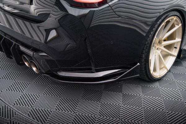 BMW M4 G82 - Splitters laterais traseiros V.4 | BM-4-G82-M-RSD4G | Produto Maxton Design distribuído por Unicartuning. BMW M4 G82 - Splitters laterais traseiros V.4 | BM-4-G82-M-RSD4G | Produto Maxton Design distribuído por Unicartuning.