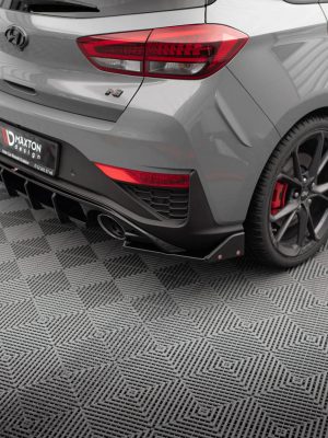 Hyundai I30 N Hatchback Mk3 (facelift) - Splitters laterais traseiros V.4 | HY-I30-3F-N-RSD4G+RSF1B | Produto Maxton Design distribuído por Unicartuning. Hyundai I30 N Hatchback Mk3 (facelift) - Splitters laterais traseiros V.4 | HY-I30-3F-N-RSD4G+RSF1B | Produto Maxton Design distribuído por Unicartuning.