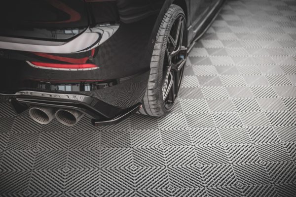 Volkswagen Golf R Mk8 - Splitters laterais traseiros V.4 | VW-GO-8-R-RSD4G | Produto Maxton Design distribuído por Unicartuning.