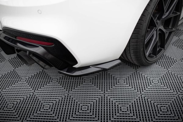 BMW 1 Pack M / M140i F20 (facelift) - Splitters laterais traseiros V.5 (para Difusor v.3) | BM-1-F20F-M-RSD5G | Produto Maxton Design distribuído por Unicartuning. BMW 1 Pack M / M140i F20 (facelift) - Splitters laterais traseiros V.5 (para Difusor v.3) | BM-1-F20F-M-RSD5G | Produto Maxton Design distribuído por Unicartuning.