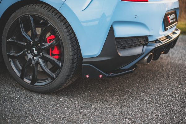 Hyundai I30 N Mk3 Hatchback / Fastback - Splitters laterais traseiros V.7 | HY-I30-3-N-RSD7G+RSF | Produto Maxton Design distribuído por Unicartuning. Hyundai I30 N Mk3 Hatchback / Fastback - Splitters laterais traseiros V.7 | HY-I30-3-N-RSD7G+RSF | Produto Maxton Design distribuído por Unicartuning.