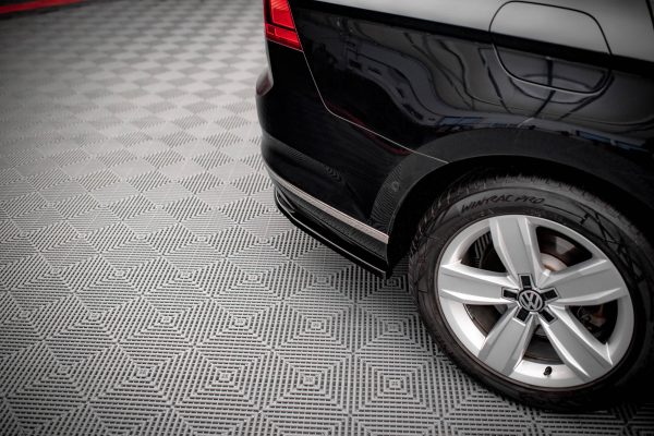Volkswagen Passat B8 (facelift) - Splitters laterais traseiros | VW-PA-B8F-RSD1G | Produto Maxton Design distribuído por Unicartuning.