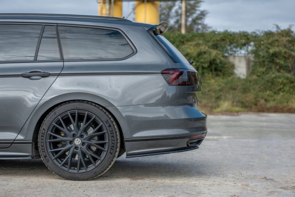 Volkswagen Passat R-line B8 - Splitters laterais traseiros | VW-PA-B8-RLINE-RSD1G | Produto Maxton Design distribuído por Unicartuning. Volkswagen Passat R-line B8 - Splitters laterais traseiros | VW-PA-B8-RLINE-RSD1G | Produto Maxton Design distribuído por Unicartuning.