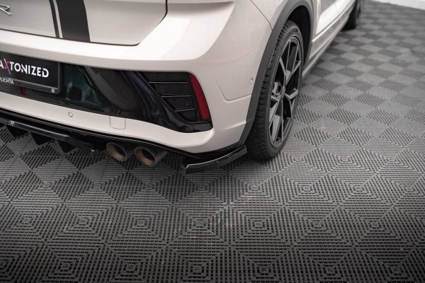 Volkswagen T-Roc Mk1 - Splitters laterais traseiros | VW-T-ROC-1-R-RSD1G | Produto Maxton Design distribuído por Unicartuning. Volkswagen T-Roc Mk1 - Splitters laterais traseiros | VW-T-ROC-1-R-RSD1G | Produto Maxton Design distribuído por Unicartuning.