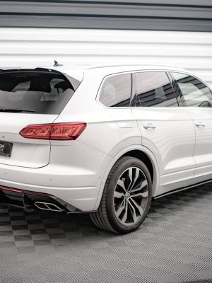 Volkswagen Touareg R-line Mk3 - Splitters laterais traseiros | VW-TO-3-RLINE-RSD1G | Produto Maxton Design distribuído por Unicartuning. Volkswagen Touareg R-line Mk3 - Splitters laterais traseiros | VW-TO-3-RLINE-RSD1G | Produto Maxton Design distribuído por Unicartuning.