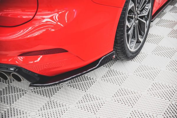 Ford Focus Estate ST Mk4 - Splitters laterais traseiros V.4 (para Difusor v.1) | FO-FO-4-STLINE-ES-RSD4G | Produto Maxton Design distribuído por Unicartuning.