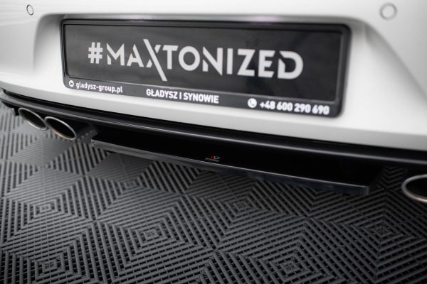 Volkswagen Golf VII R - Difusor traseiro | VW-GO-7-R-RD1+RD2G | Produto Maxton Design distribuído por Unicartuning. Volkswagen Golf VII R - Difusor traseiro | VW-GO-7-R-RD1+RD2G | Produto Maxton Design distribuído por Unicartuning.