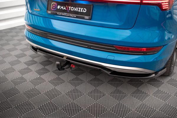Audi E-tron - Difusor traseiro | AU-ETRON-1-RD1G+RD2G | Produto Maxton Design distribuído por Unicartuning. Audi E-tron - Difusor traseiro | AU-ETRON-1-RD1G+RD2G | Produto Maxton Design distribuído por Unicartuning.