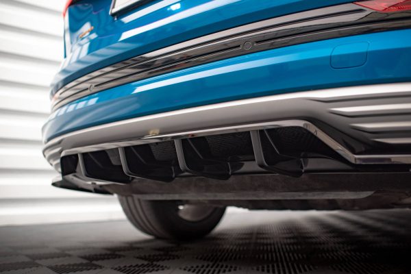 Audi E-tron - Difusor traseiro | AU-ETRON-1-RD1G+RD2G | Produto Maxton Design distribuído por Unicartuning. Audi E-tron - Difusor traseiro | AU-ETRON-1-RD1G+RD2G | Produto Maxton Design distribuído por Unicartuning.